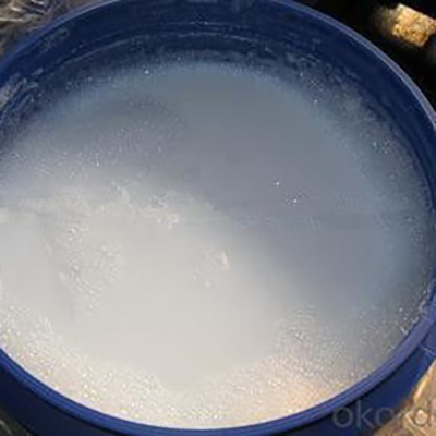 Émulsion acrylique pour les revêtements moussants