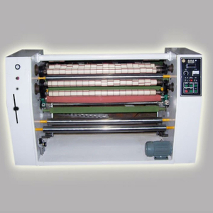 Machine de coupe du film de protection de surface 