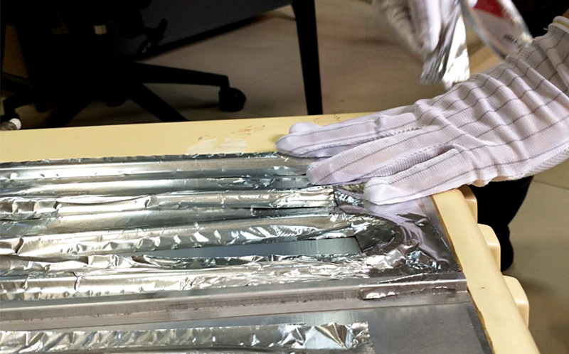 Émulsion acrylique pour revêtements de tissus non tissés