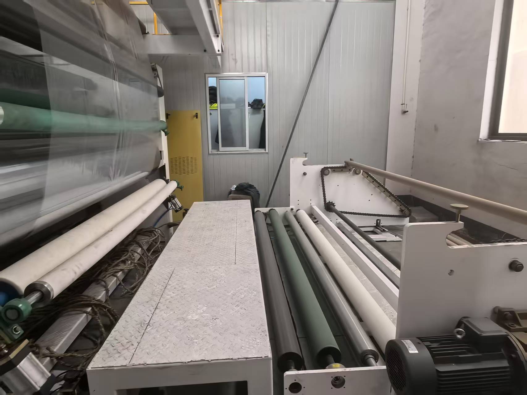 Machine de revêtement PE pour la fabrication d'un film de protection de surface 1300MM