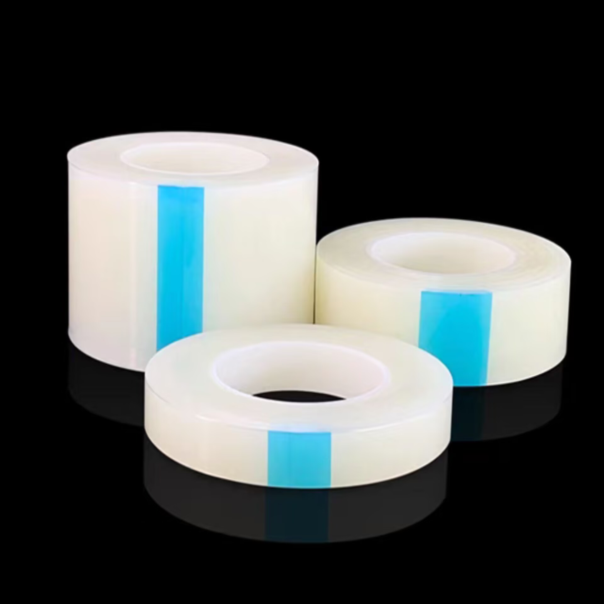 Adhésif acrylique à base d'eau pour fabriquer un autocollant d'étiquette
