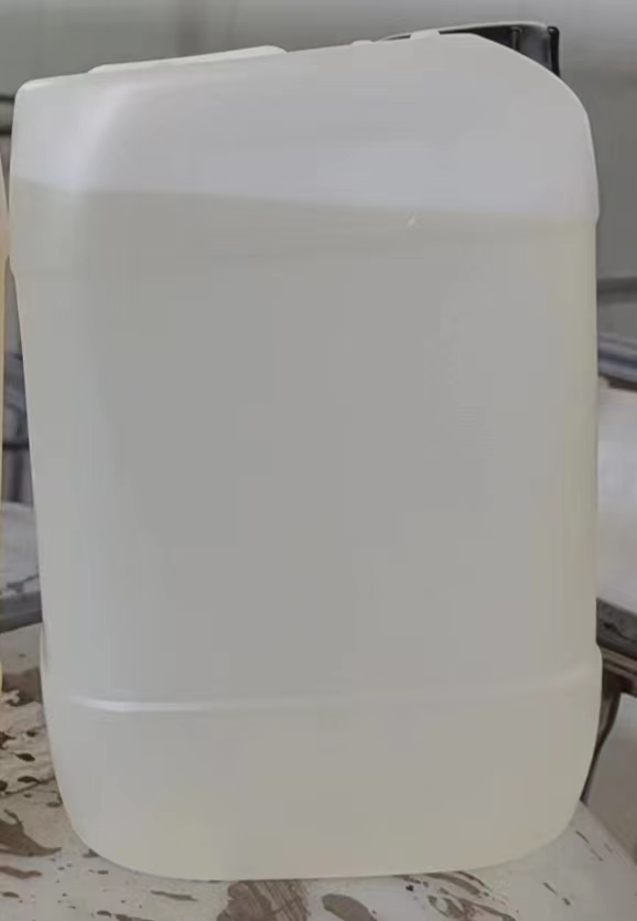 Agent de réticulation en aziridine tri-fonctionnel